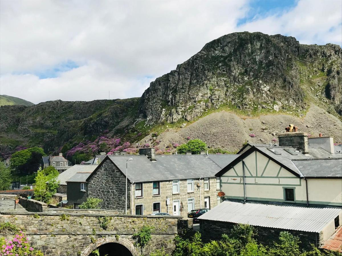 Pisgah Guesthouse Blaenau Ffestiniog Exterior foto