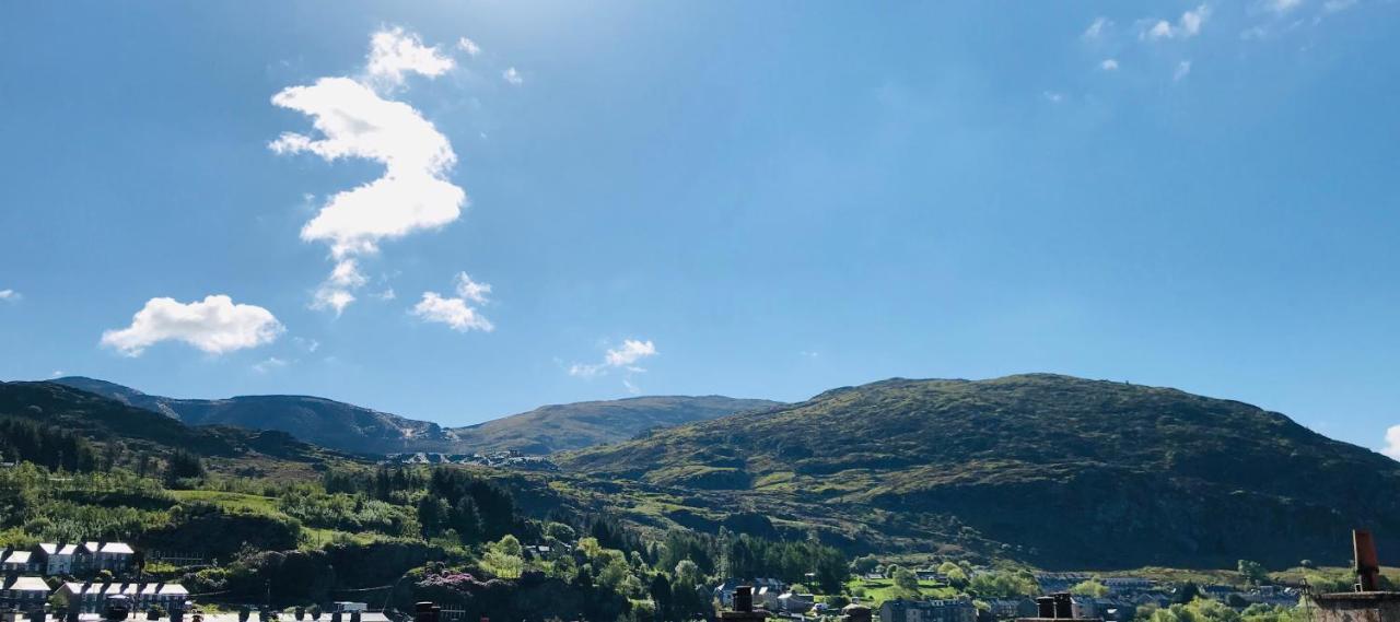 Pisgah Guesthouse Blaenau Ffestiniog Exterior foto